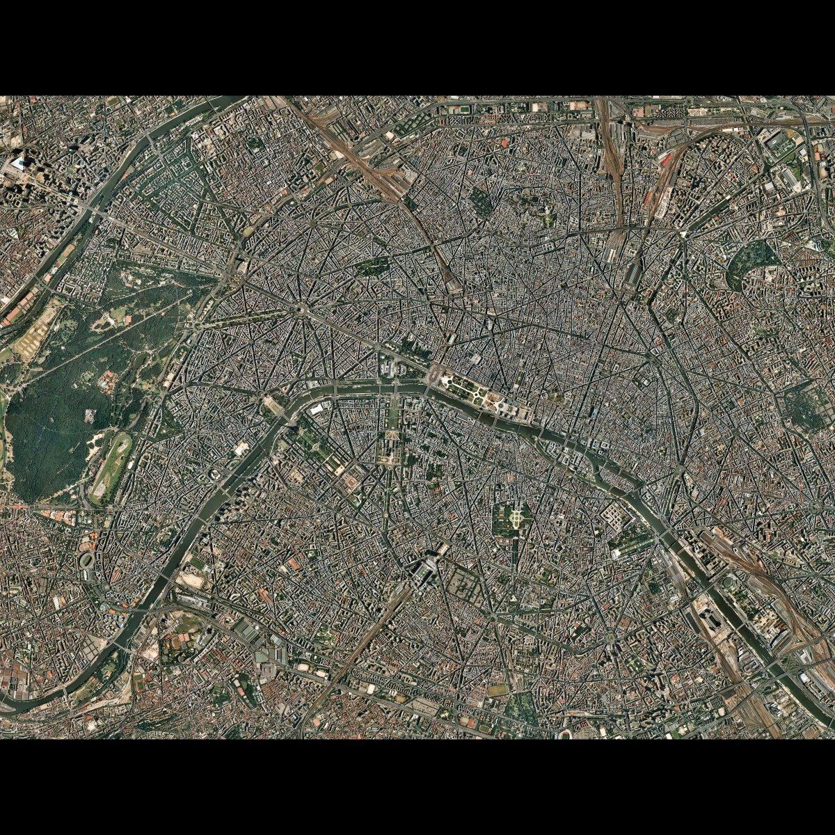 Harta satelit Paris